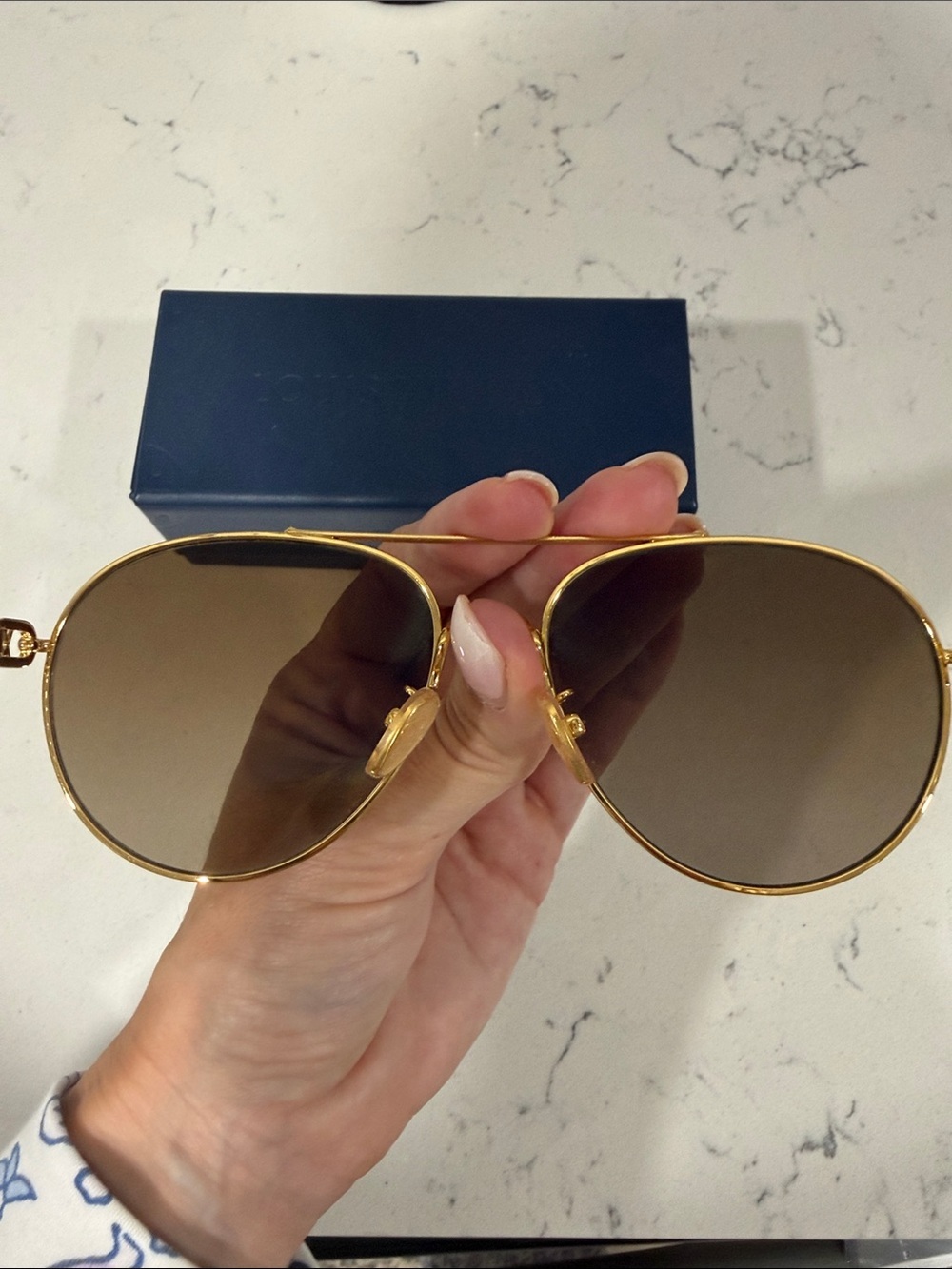 Louis Vuitton Gold Aviator Sunglasses - Picture 3 of 4